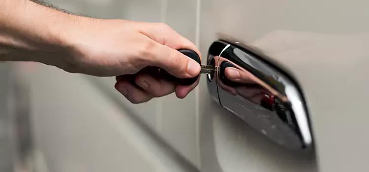 Why Choose Our Auto Locksmith Team in Manchester, CT?